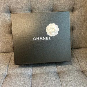 Chanel Shoe Box (with flower)
